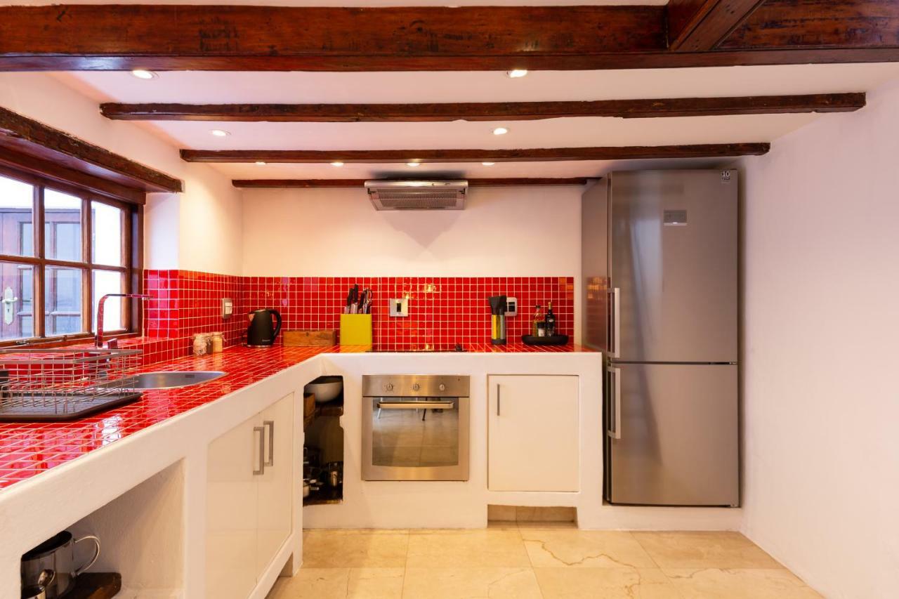 Central Cape Town, Stylish Home, With Private Courtyard Eksteriør billede